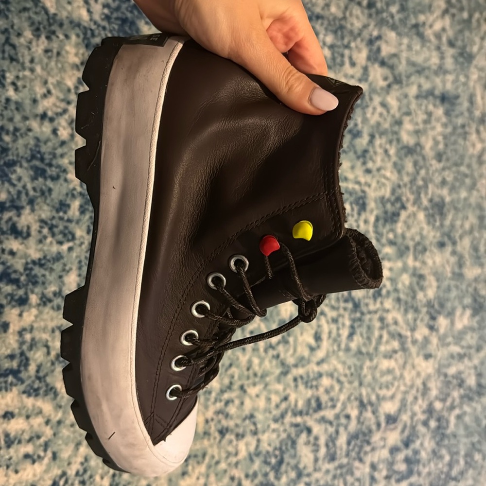 Brown leather converse with Sherpa lining